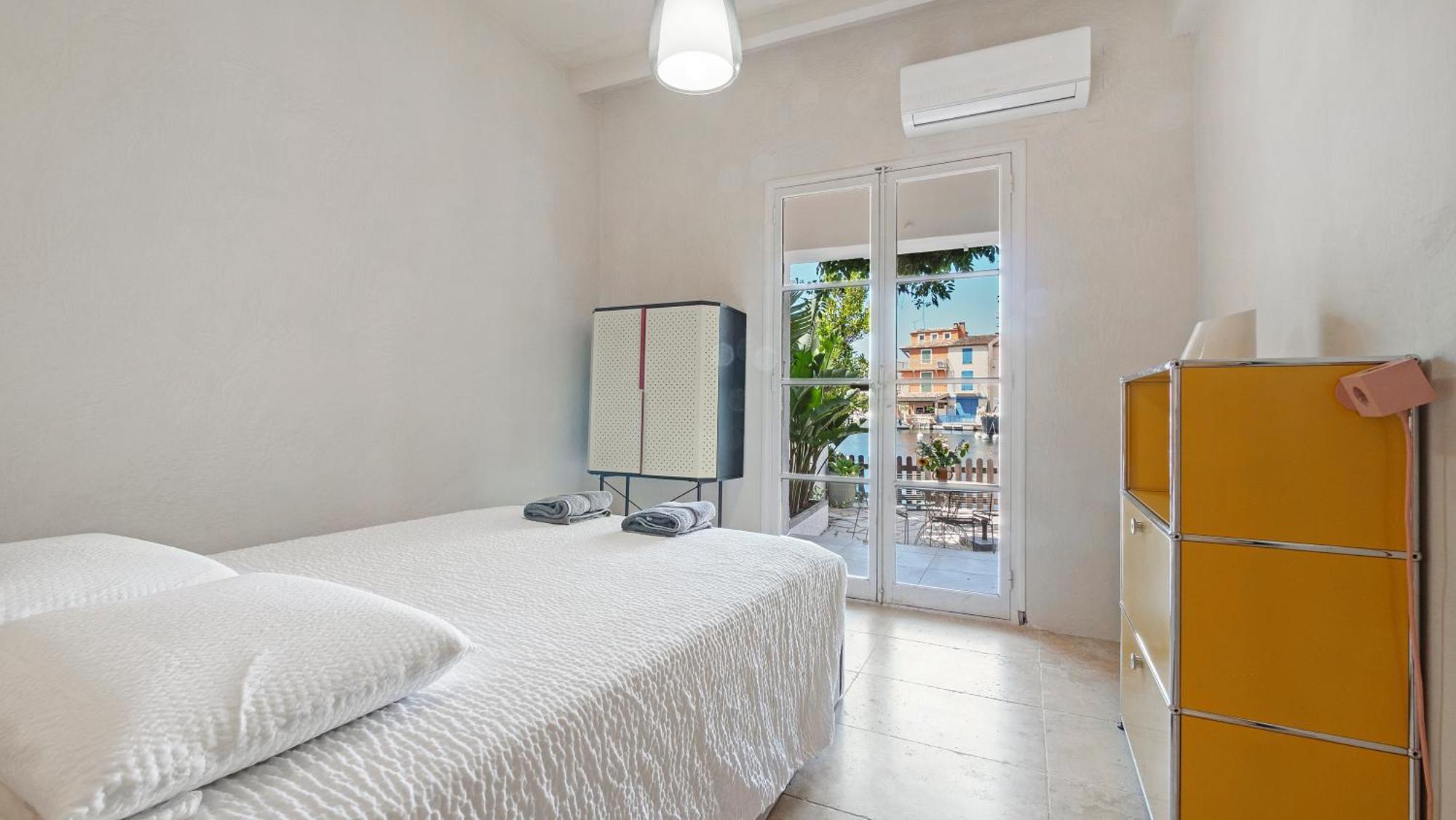 Appartement Amour Terrasse Sur L'Eau Grimaud Extérieur photo